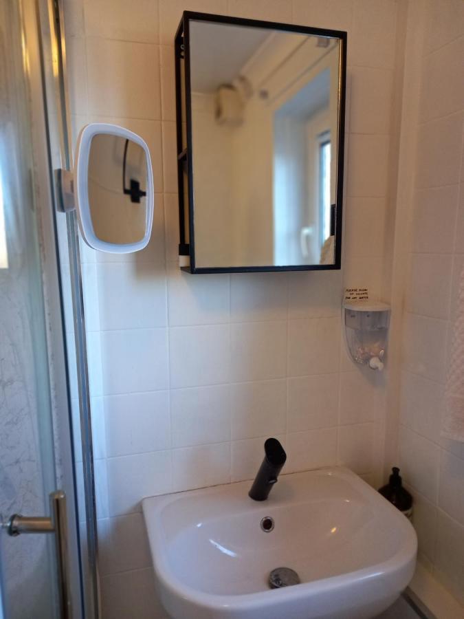 White House In Edinburgh, 2 Bedroom Good Location Экстерьер фото